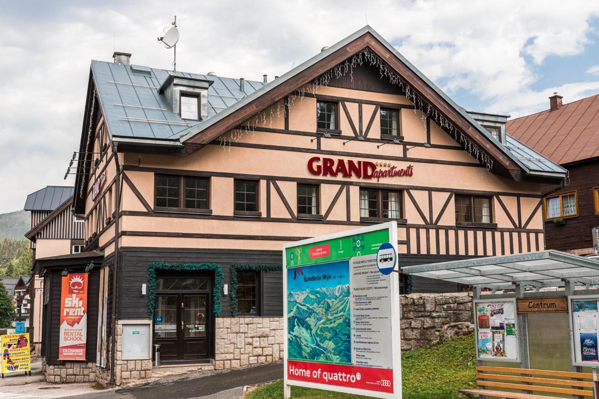 Grand Apartments Spindleruv Mlyn Bagian luar foto